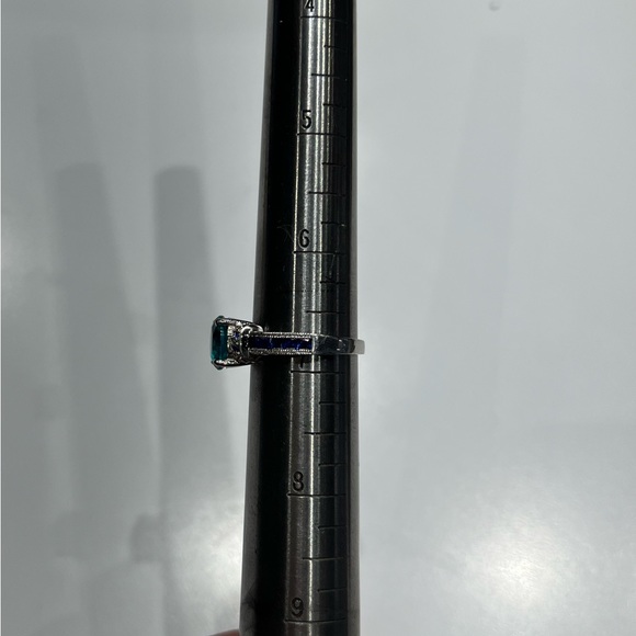 Blue Topaz and Sapphire Coloured Cubic Zirconias Ring925 Sterling Silver Setting - Picture 5 of 7